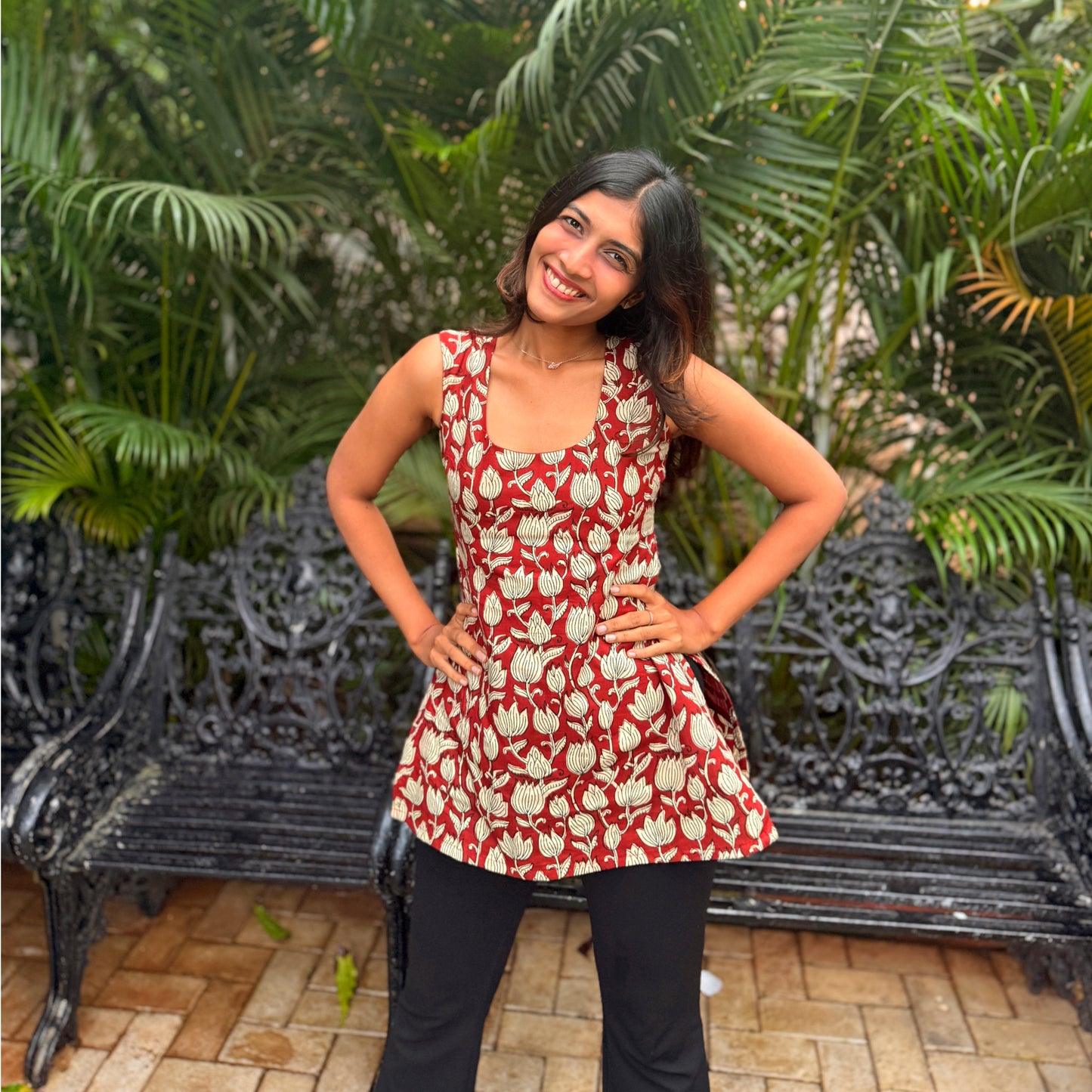 Saaniya Deep Back Kurti
